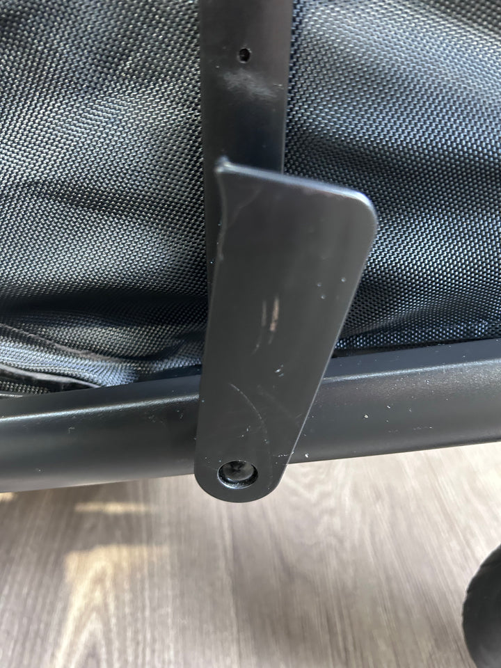 PRE LOVED Nuna Mixx Travel System - Caviar/Granite