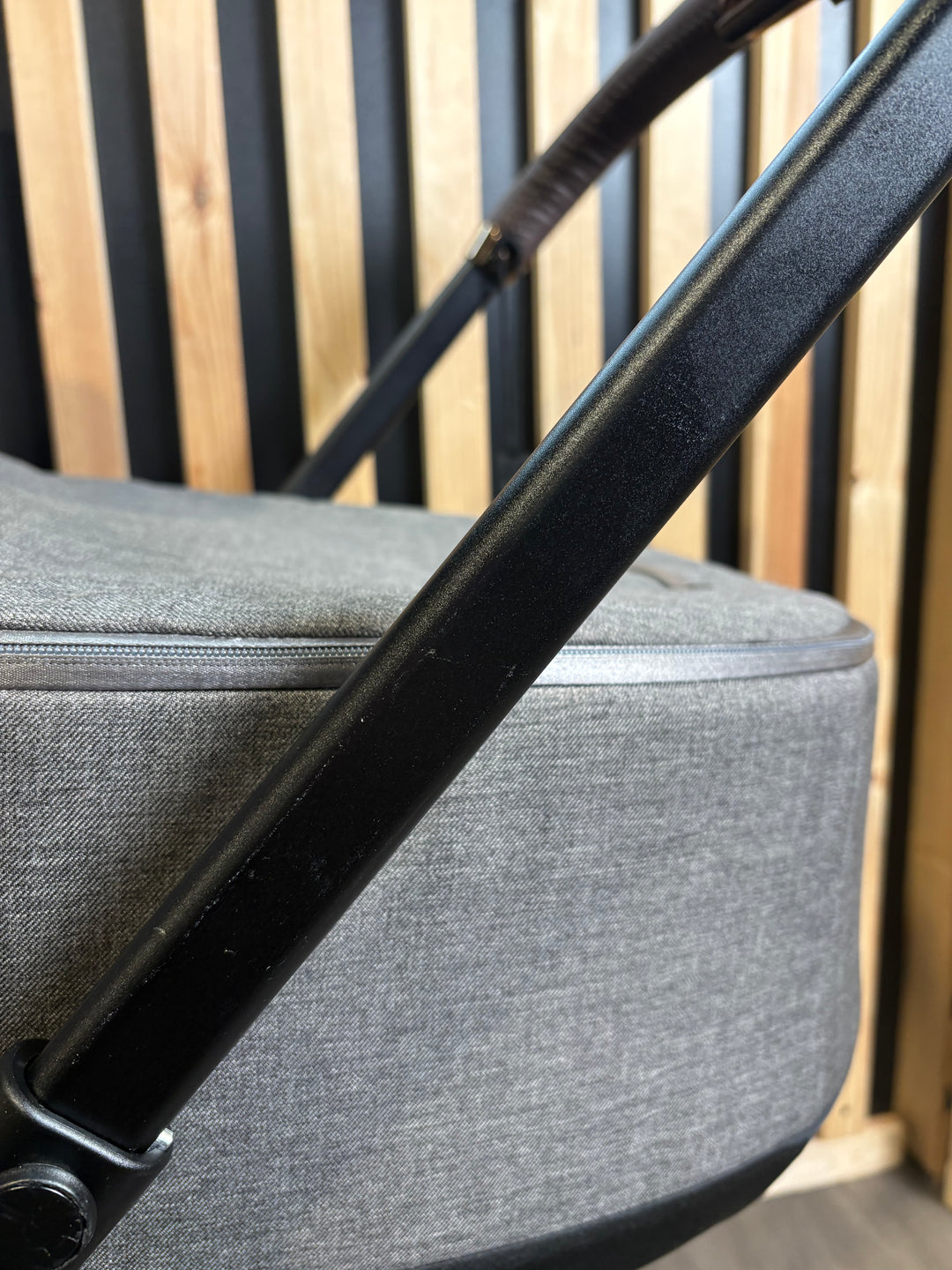 PRE LOVED Cybex Priam Travel System - Manhattan Grey/Rose Gold Including Isofix 360 Base