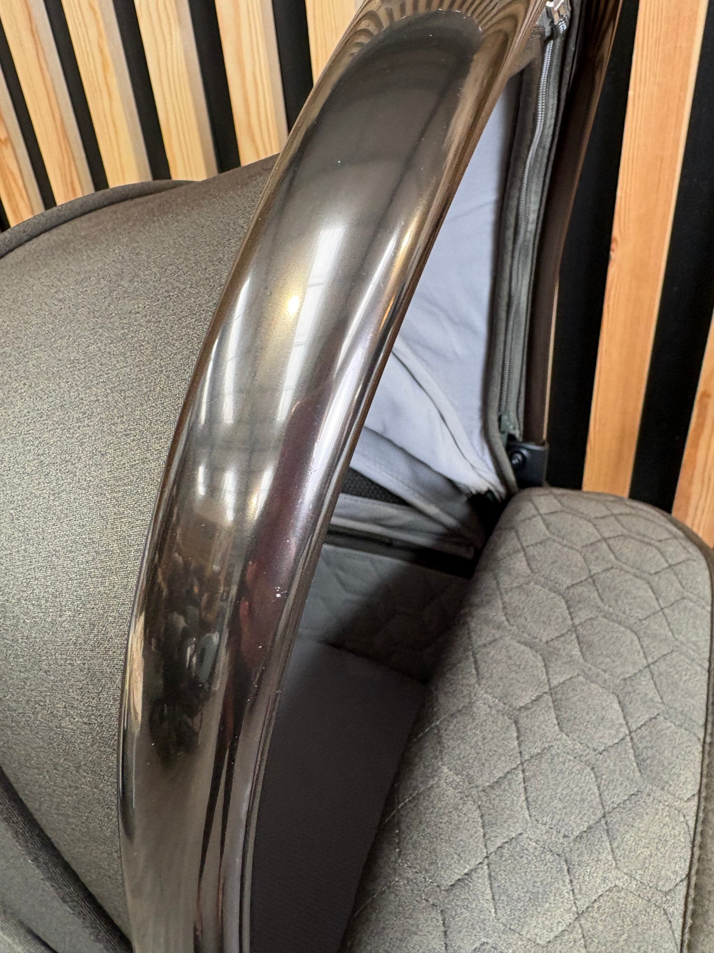 PRE LOVED egg3 Travel System - Hunter Green