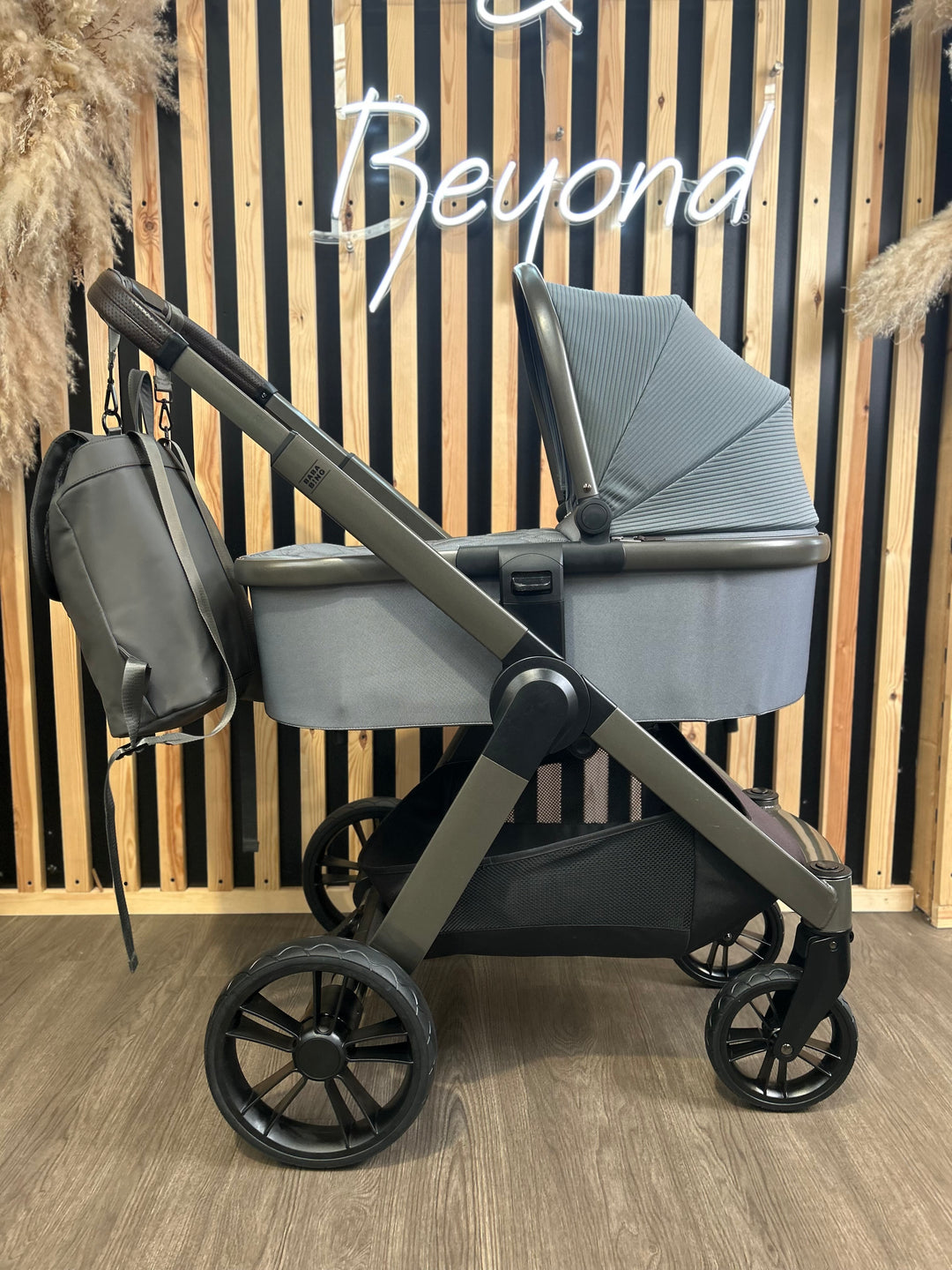 PRE LOVED Bababing Raffi Travel System - Duck Egg