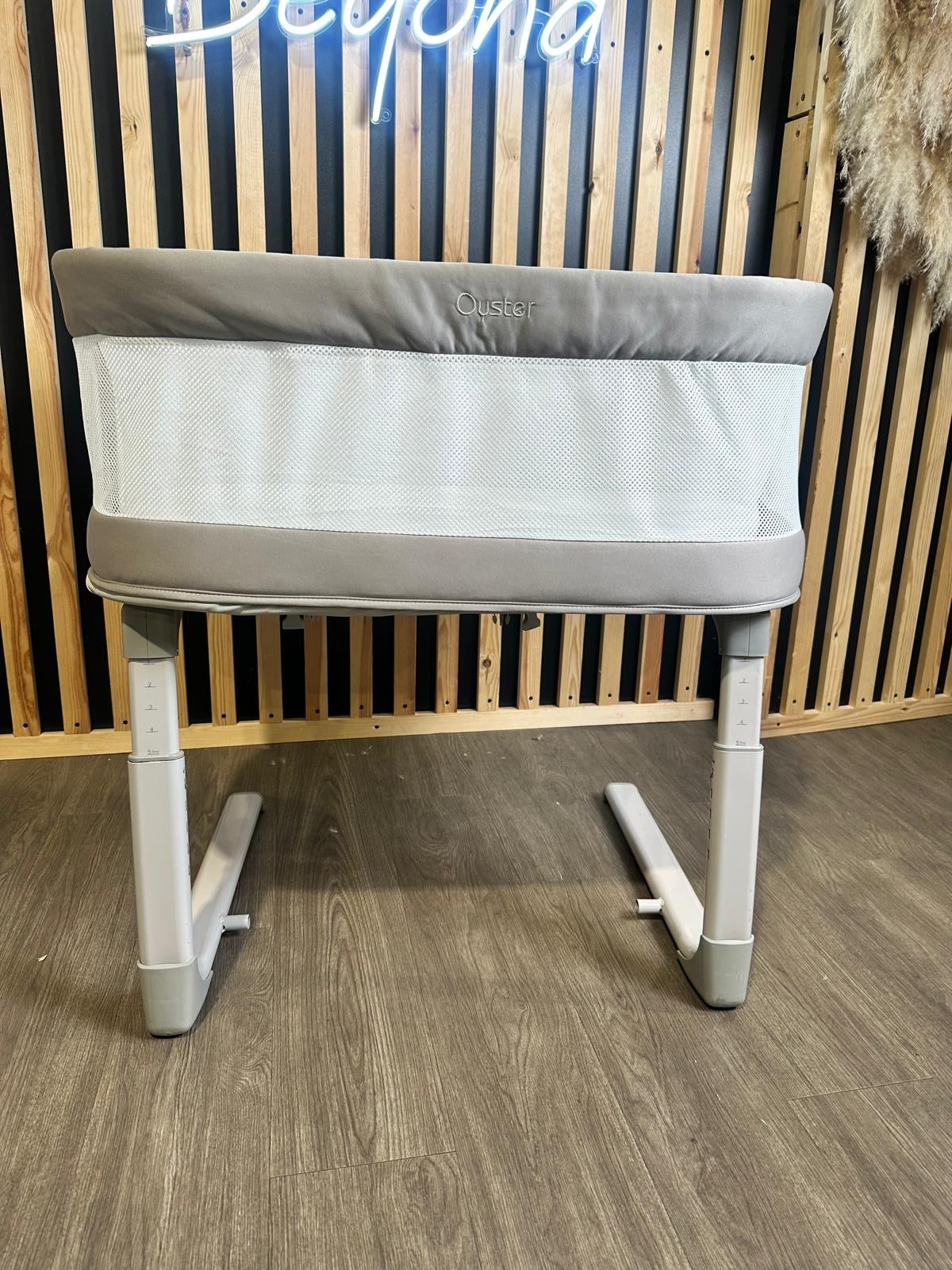 PRE LOVED Babystyle Oyster Wiggle Crib - Stone