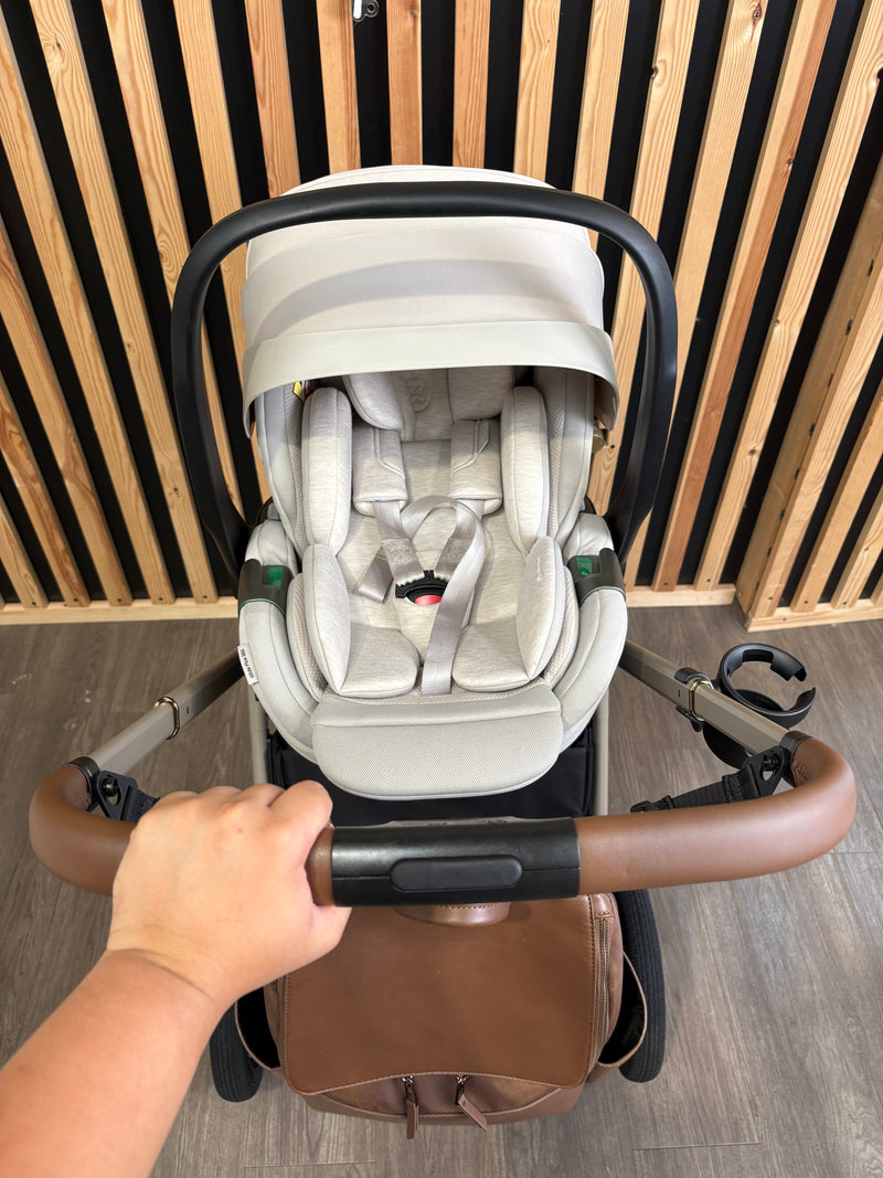 PRE LOVED Silver Cross Cove Travel System - Champagne