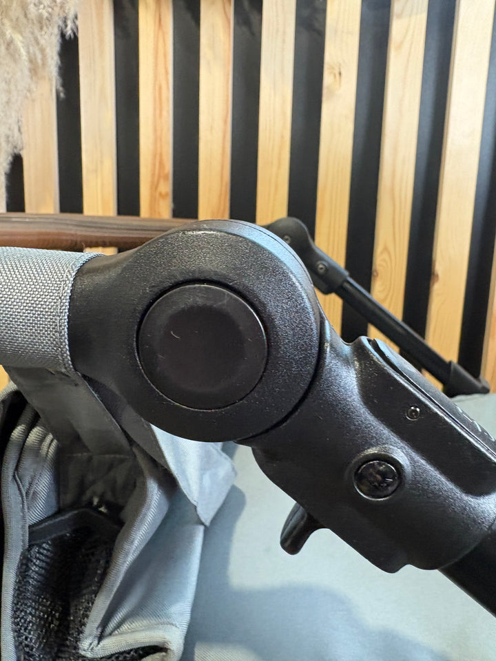 PRE LOVED Kinderkraft Newly 2-in-1 Travel System - Grey