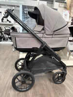 EX DISPLAY Inglesina Aptica XT 2-in-1 Travel System - Tundra Beige (2025 Model)