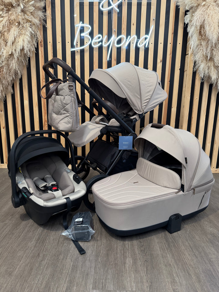 EX DISPLAY Venicci Claro 3-in-1 Pushchair + Tiago 360 Beige Car Seat Bundle - Almond