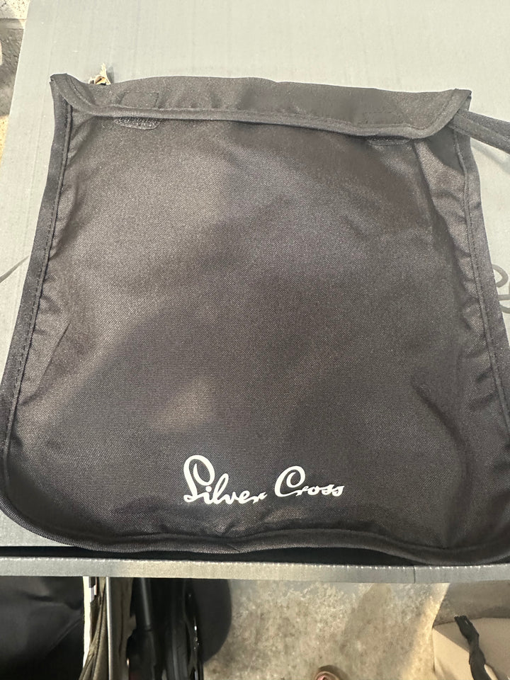 PRE LOVED Silver Cross Wave Carrycot Insect Net