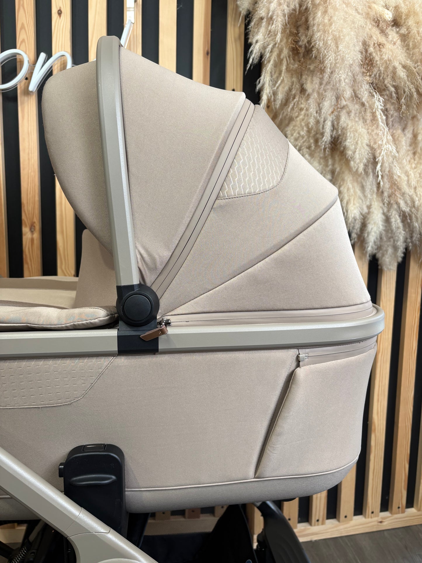 PRE LOVED Silver Cross Cove Travel System - Champagne