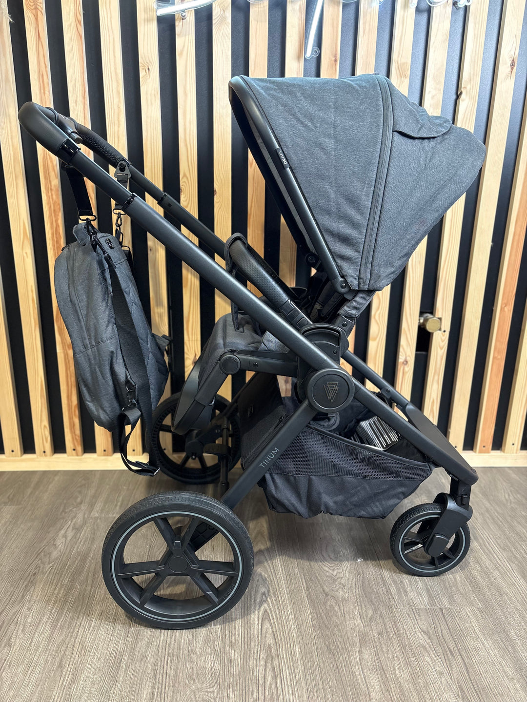 Venicci Tinum Edge Pushchair - Charcoal