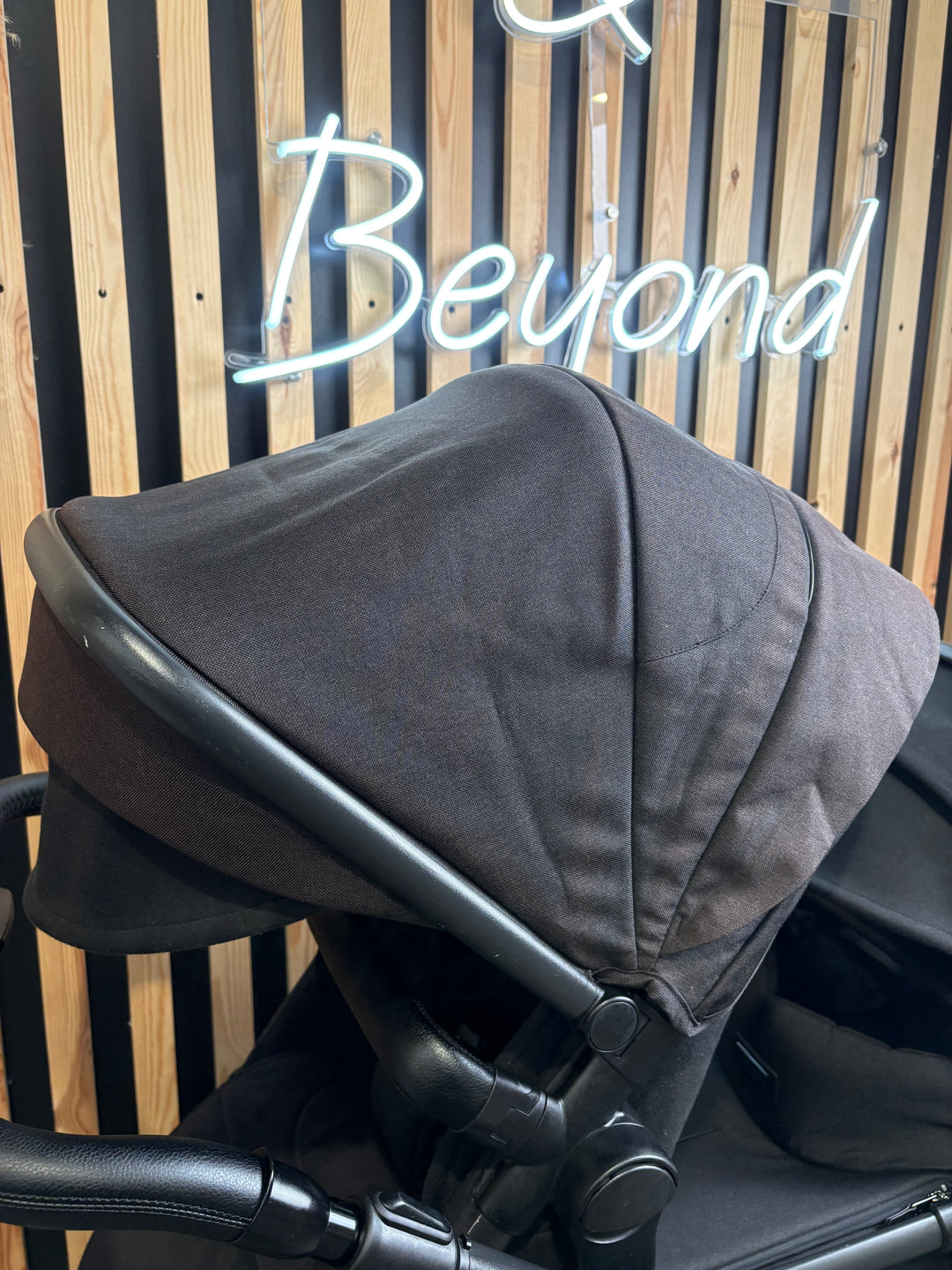 PRE LOVED Silver Cross Wave Double Pushchair - Onyx