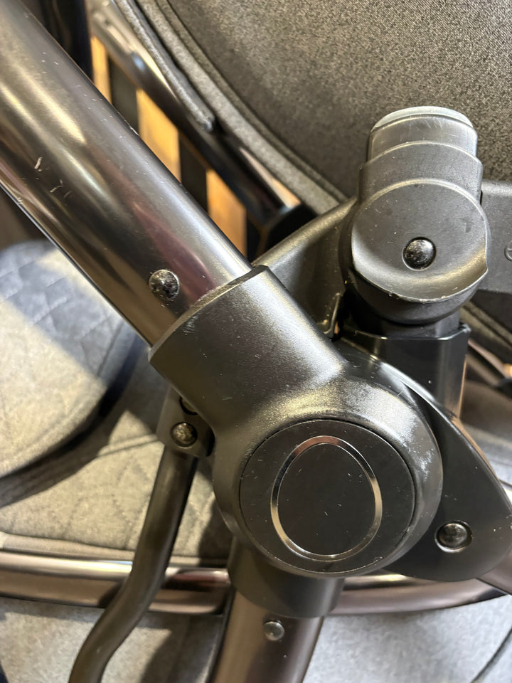 PRE LOVED egg2 Double Travel System - Quartz