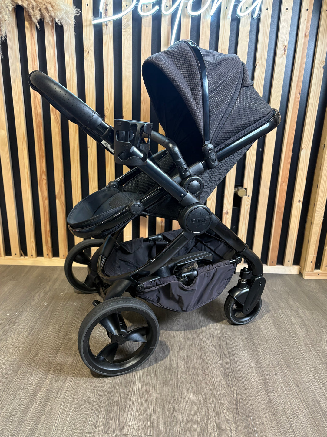 PRE LOVED iCandy Peach 6 Travel System - Cerium