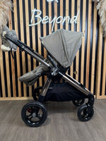PRE LOVED Mamas & Papas Ocarro Travel System - Everest