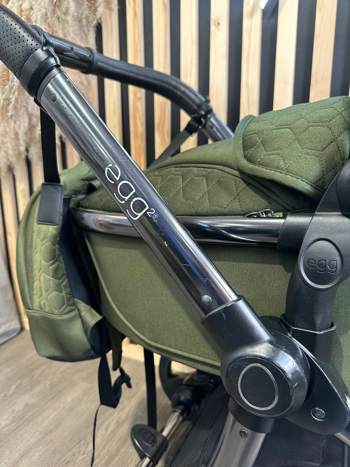 PRE LOVED egg2 Travel System - Olive