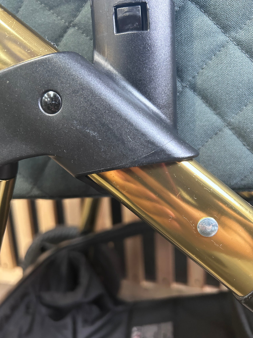 PRE LOVED Cosatto Wow 2 2in1 Travel System - Bureau