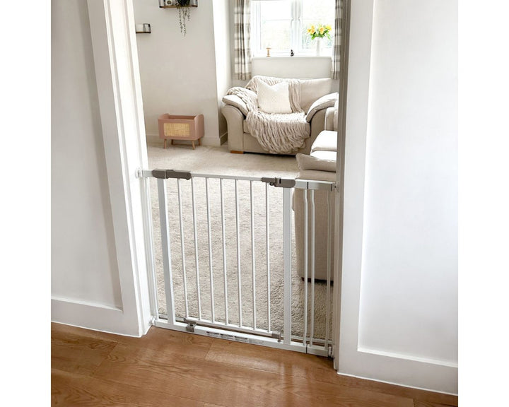 Dreambaby Ava Security Gate - White