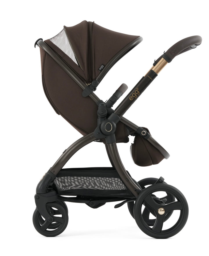 egg3 Luxury Maxi-Cosi Cabriofix i-Size Travel System Bundle - AINR Exclusive Turkish Coffee