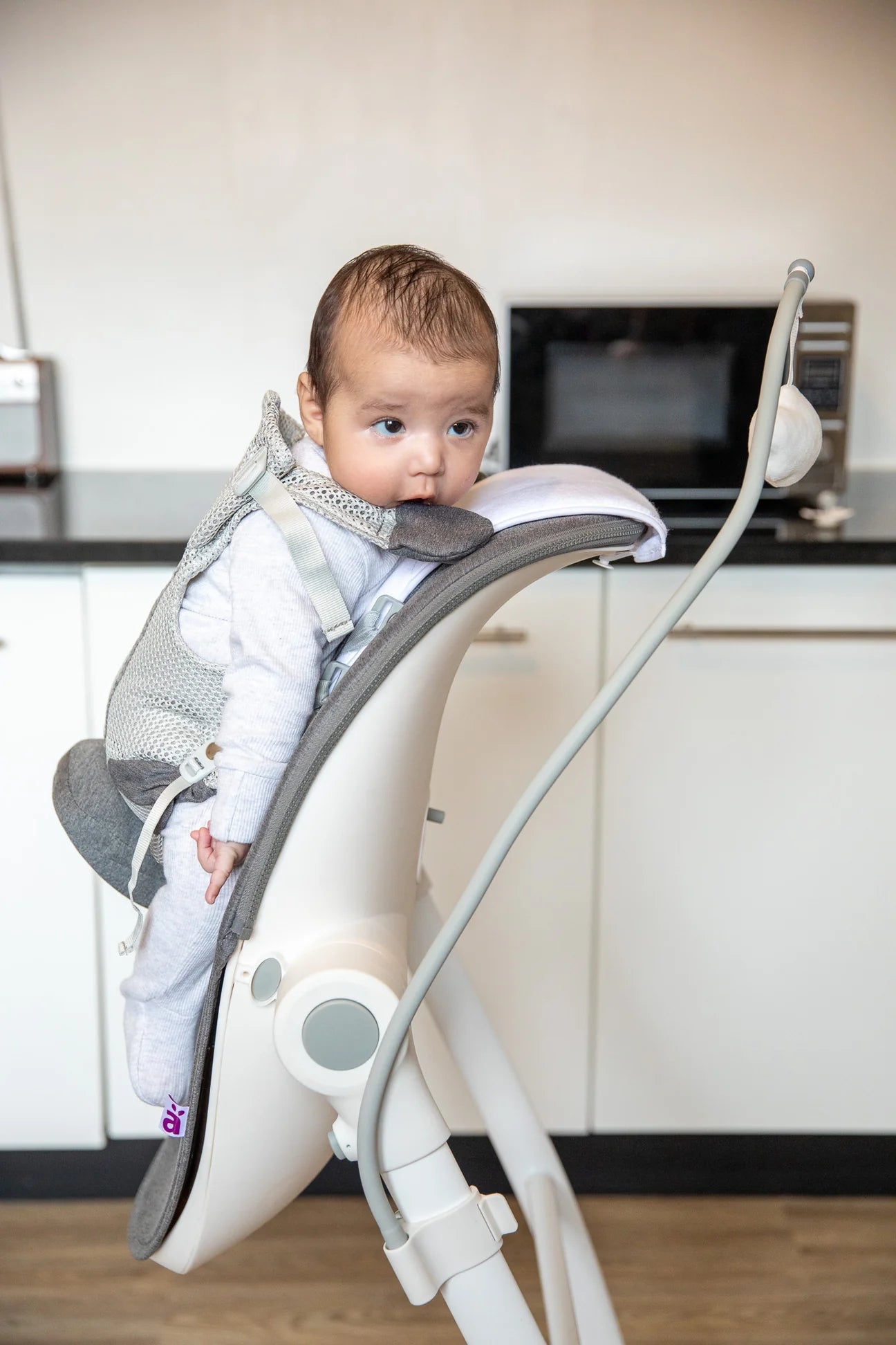 BabyUp® Anti-Reflux Chair - White