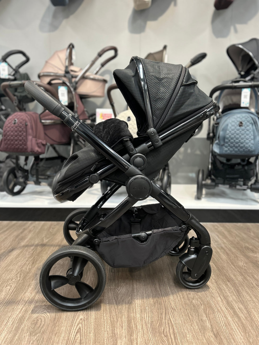 PRE LOVED iCandy Peach 6 Travel System - Cerium