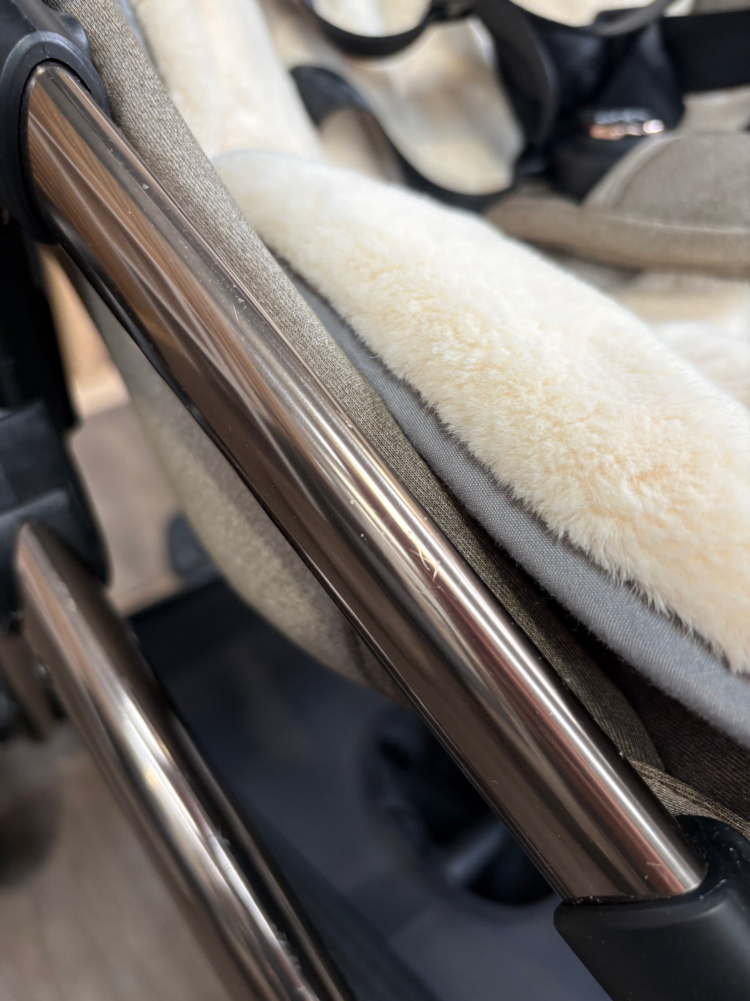 PRE LOVED egg2 Travel System - Mink