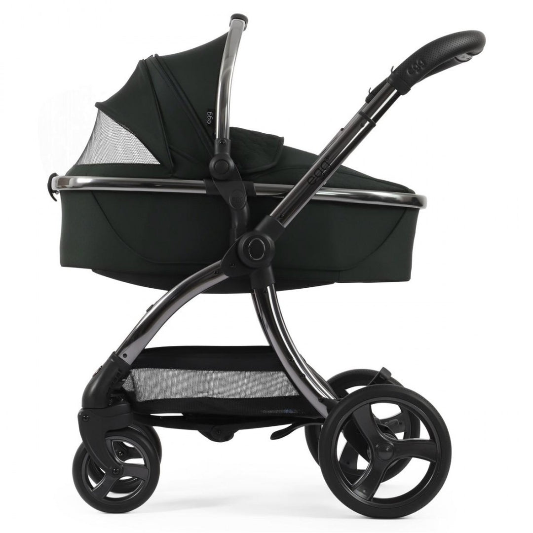 egg 3 Luxury Cloud T i-Size Travel System Bundle - Black Olive