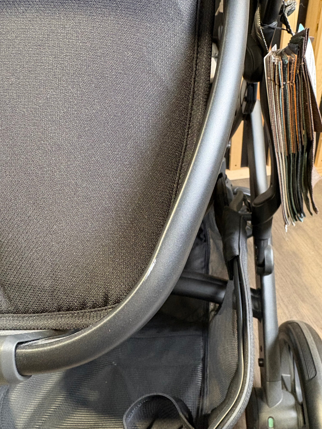 EX DISPLAY UPPAbaby Vista V3 Double Stroller - Liam