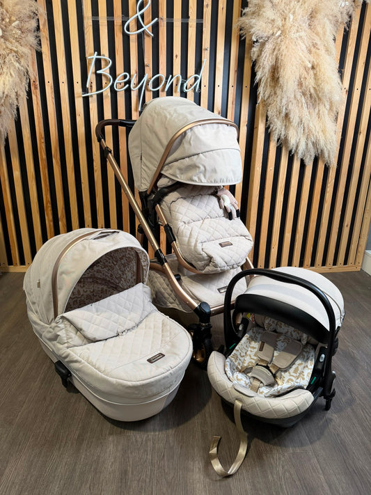PRE LOVED Cosatto Wow Continental 3-in-1 Travel System - Whisper