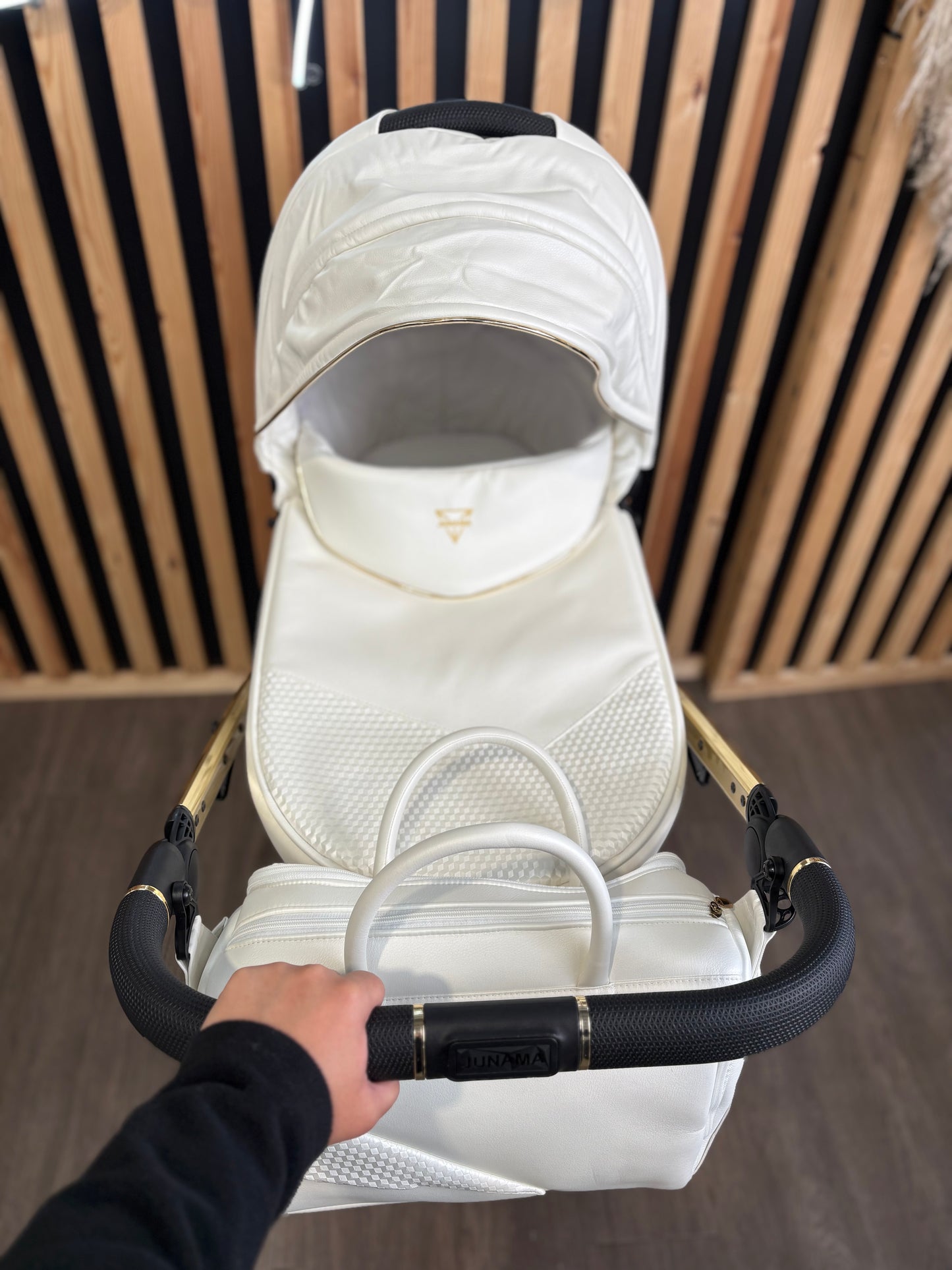 EX DISPLAY Junama Diamond 3in1 Travel System - Fluo Individual White & Gold