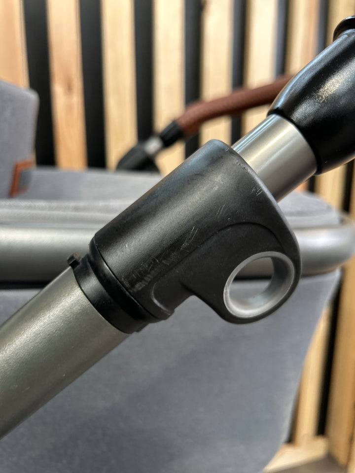 PRE LOVED Silver Cross Wave Pram + Pushchair - Zinc