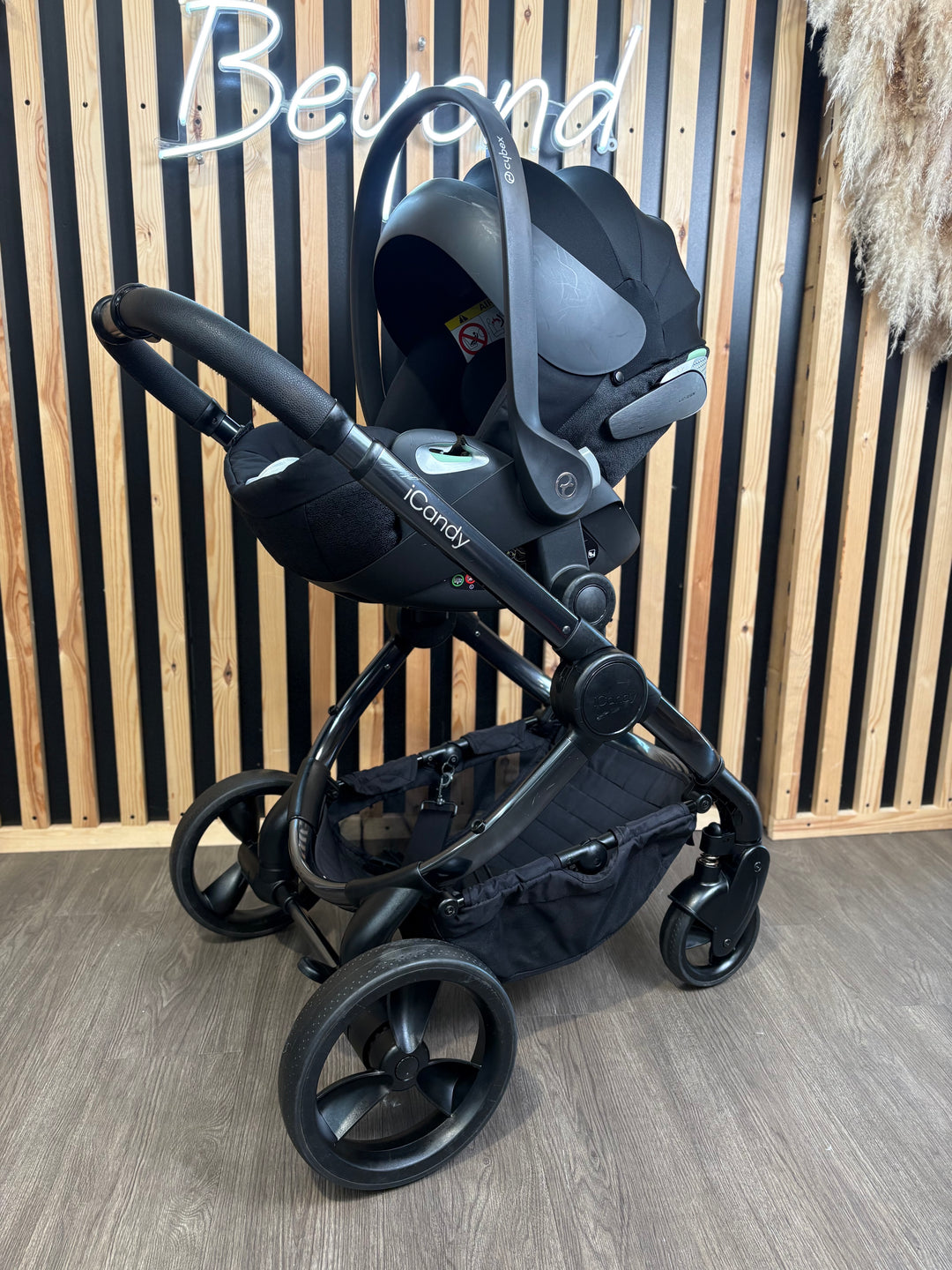 PRE LOVED iCandy Peach 6 Pushchair w/ Cybex Cloud T Car Seat - Grey Twill