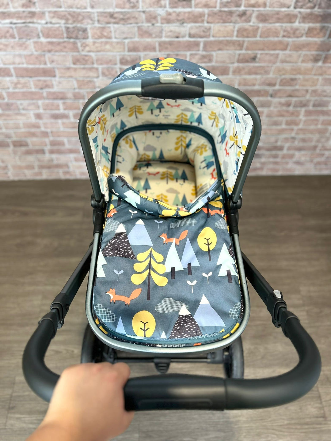 PRE LOVED Cosatto Wow 2in1 Travel System - Fox Tale