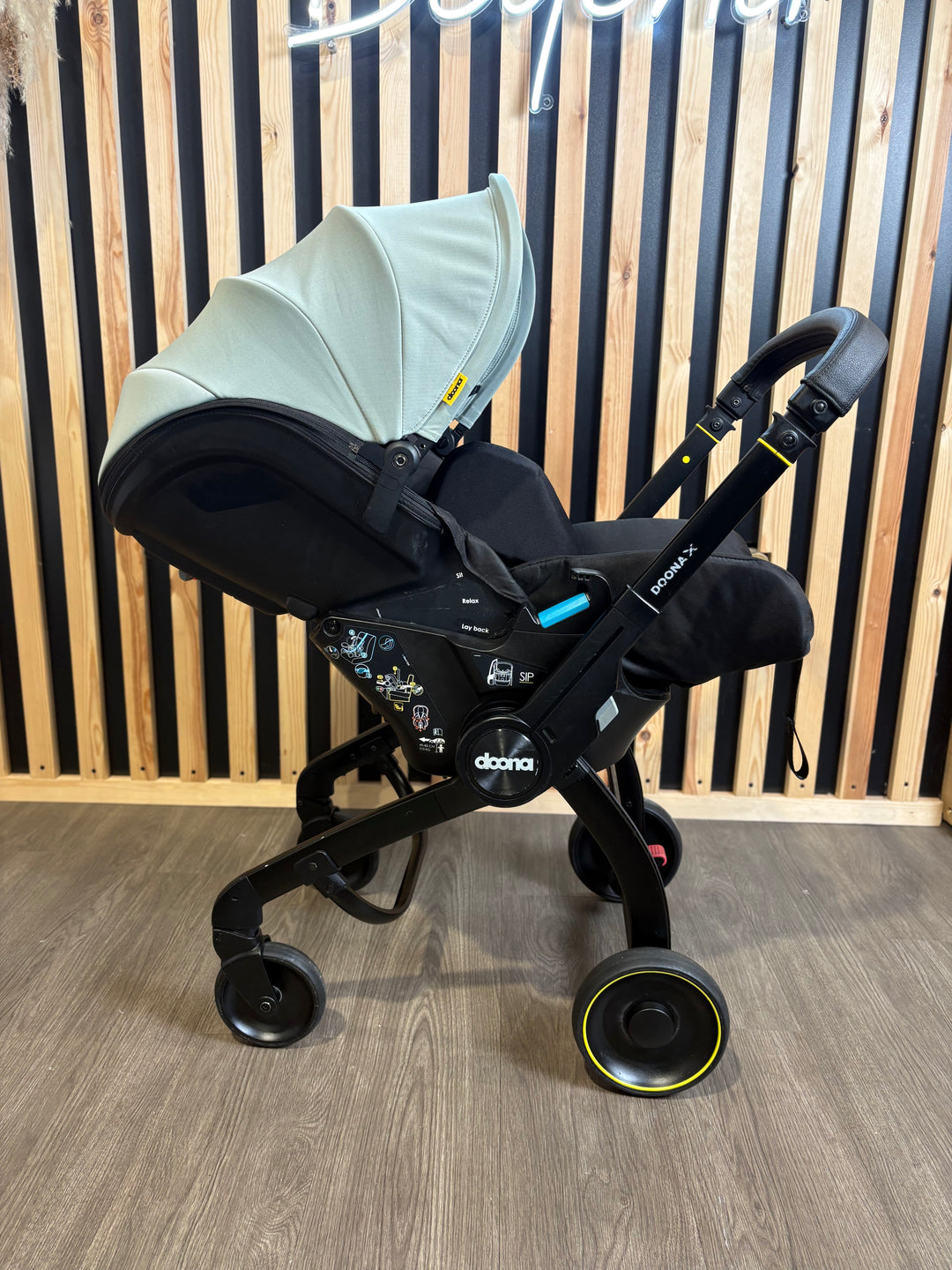 PRE LOVED Doona X Car Seat & Stroller - Dusty Sage