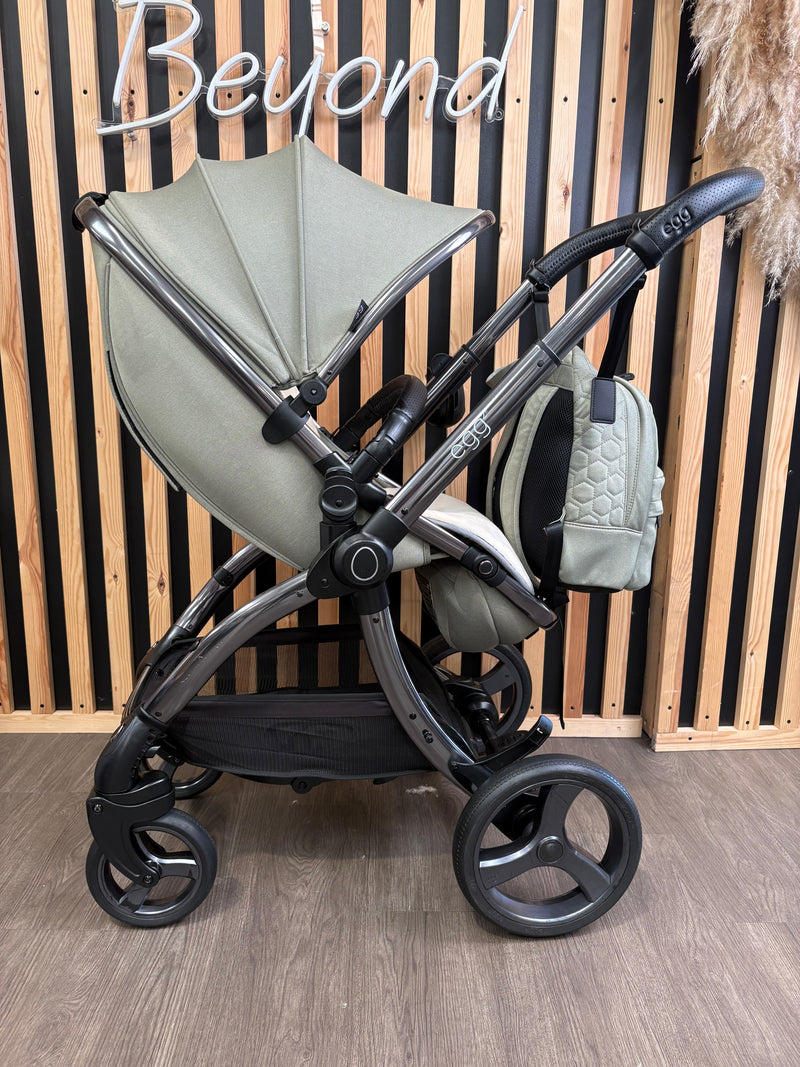 PRE LOVED egg2 Travel System - Seagrass