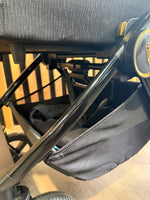 PRE LOVED Venicci Tinum Upline 2-in-1 Travel System - All Black