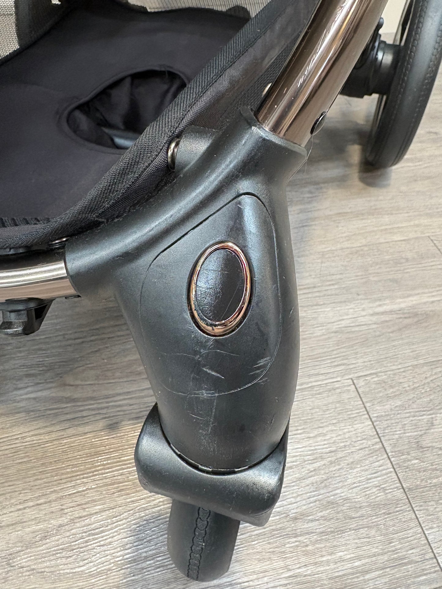 PRE LOVED egg2 Travel System w/ BRAND NEW egg Shell Car Seat - Mink