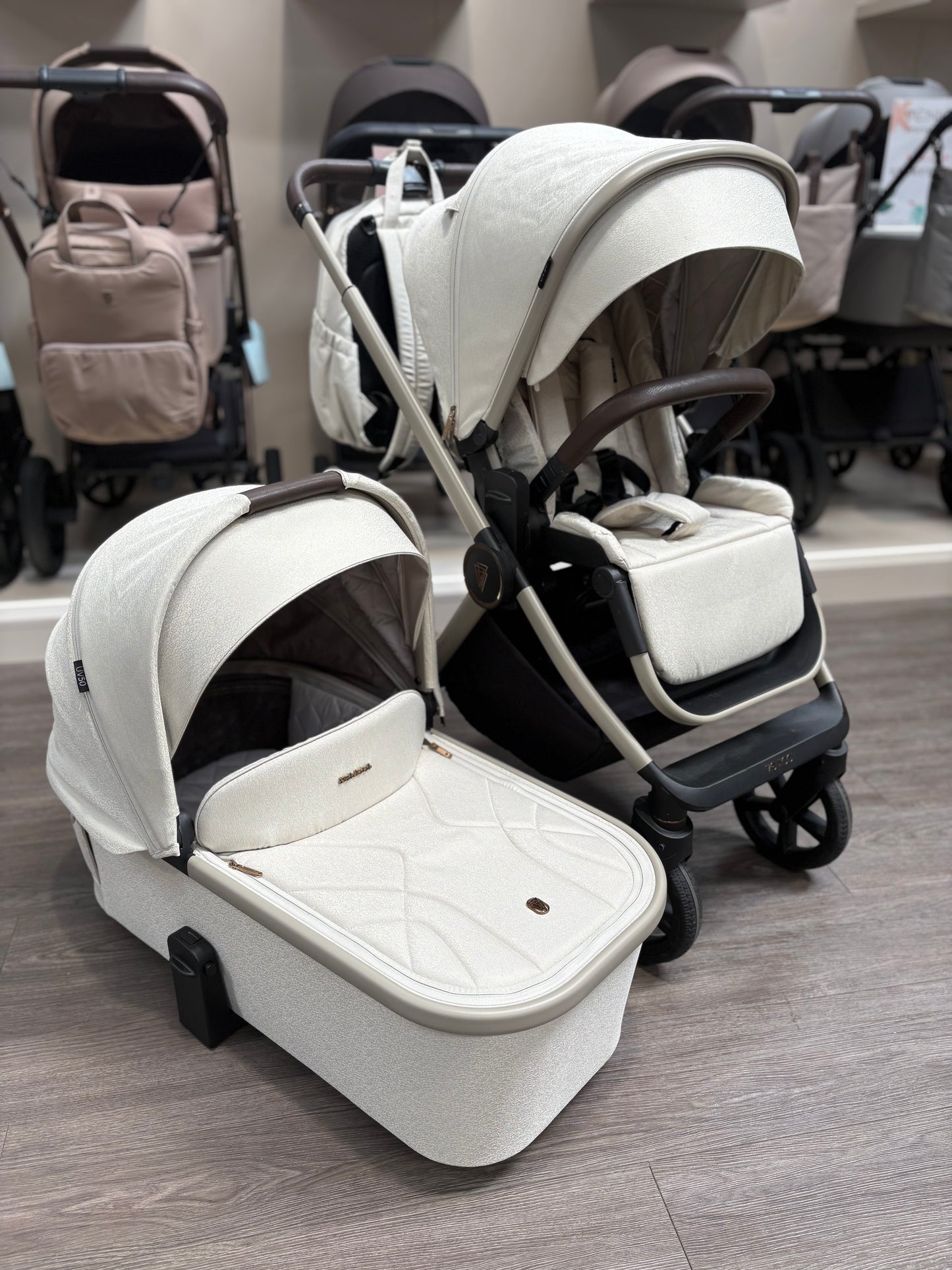EX DISPLAY Venicci Upline2 2in1 Travel System - Stone Beige
