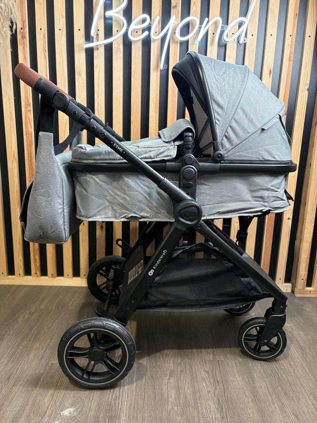 EX DISPLAY Kinderkraft Esme Pram + Pushchair + Brand New Mink Pro Car Seat - Moonlight Grey