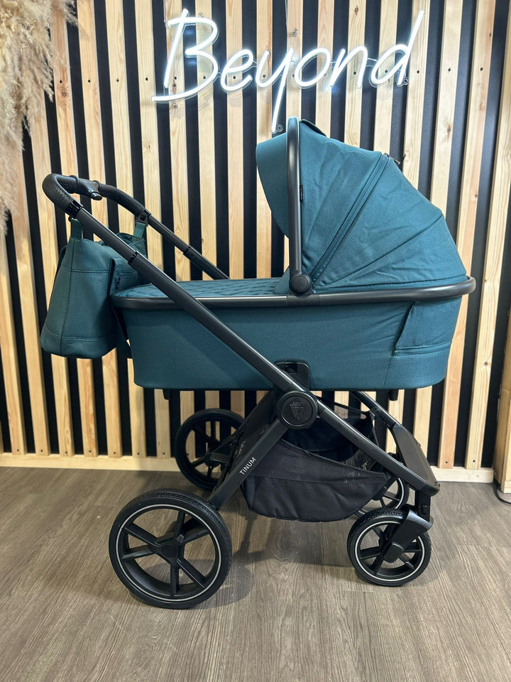 PRE LOVED Venicci Tinum 2.0 Special Edition Pram & Pushchair - Teal Bay