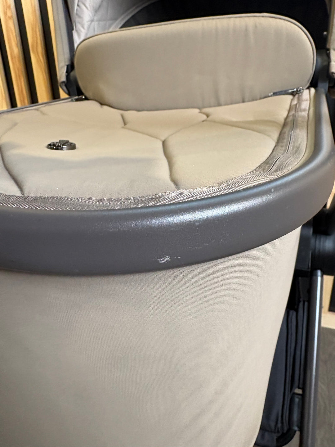 PRE LOVED Venicci Tinum Upline 2-in-1 Travel System - SE Powder