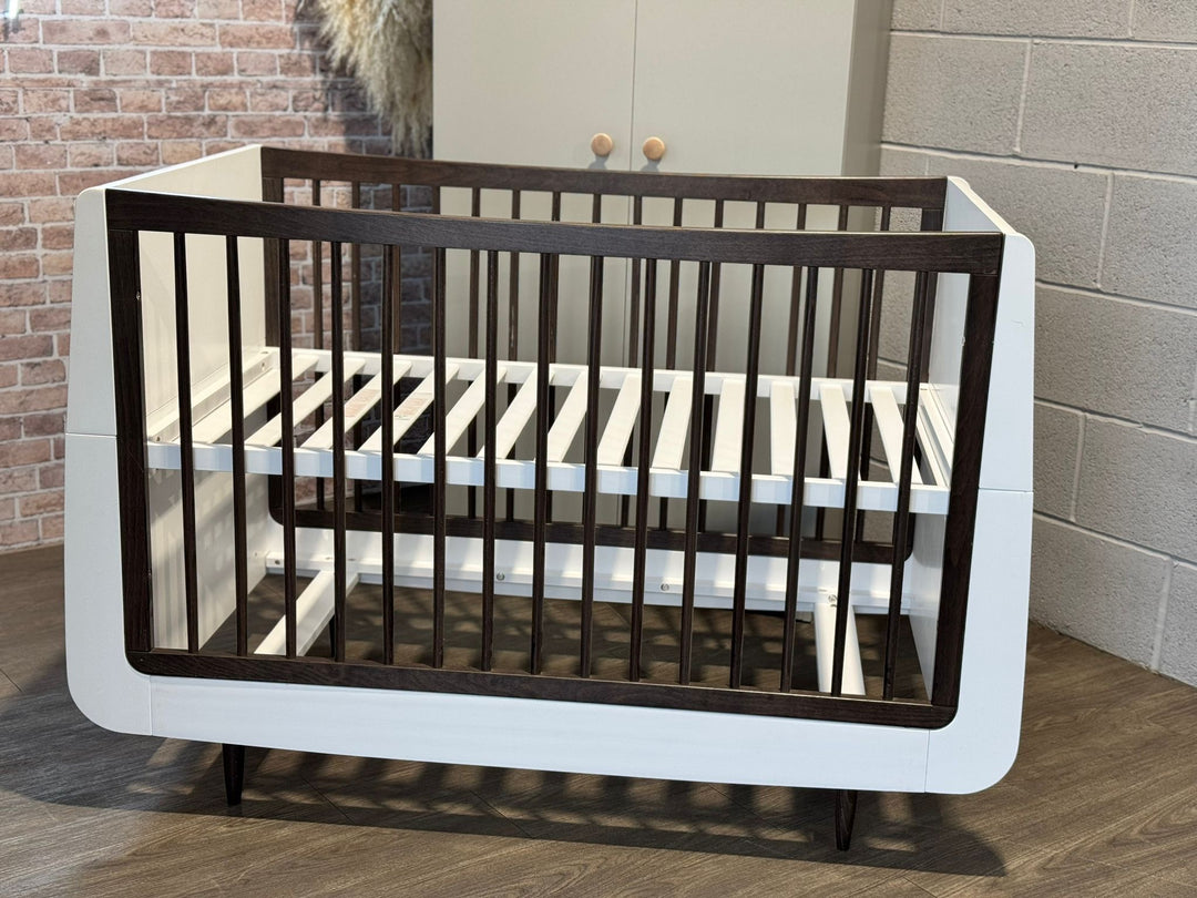 PRE LOVED SnuzKot Skandi Cot Bed - Ebony