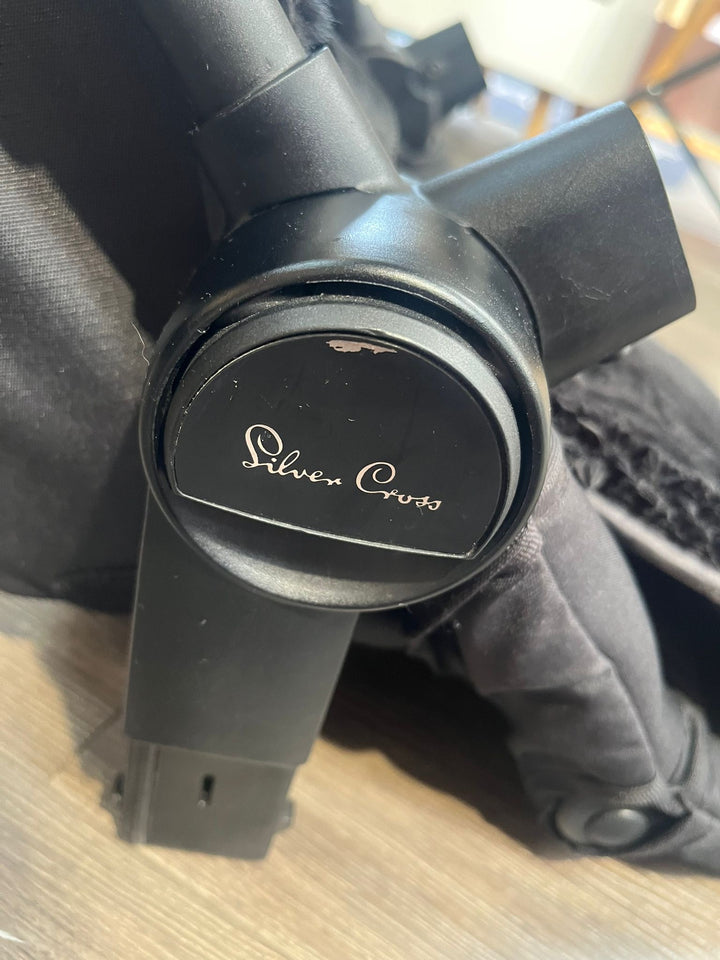 PRE LOVED Silver Cross Pioneer Carrycot, Seat Unit + Accessories NO CHASSIS - SE Eclipse