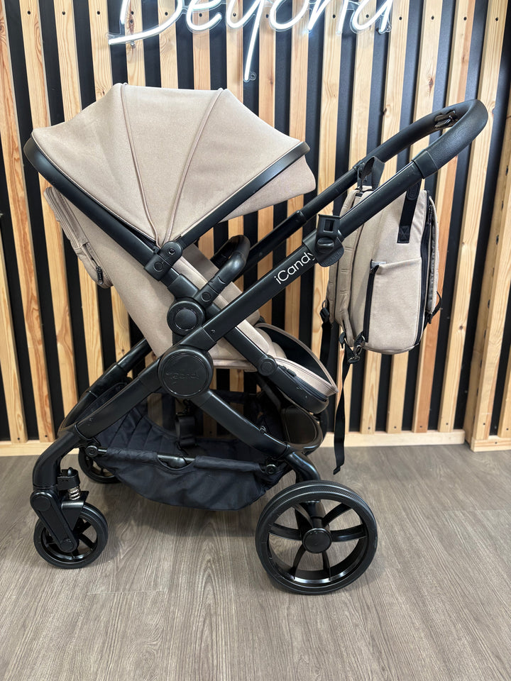 PRE LOVED iCandy Peach 7 Travel System - Cookie