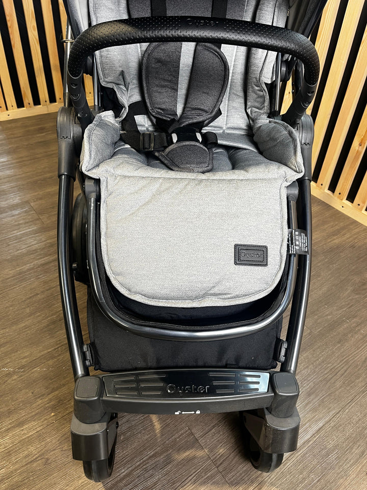 EX DISPLAY Babystyle Oyster3 Pram & Pushchair - Moon