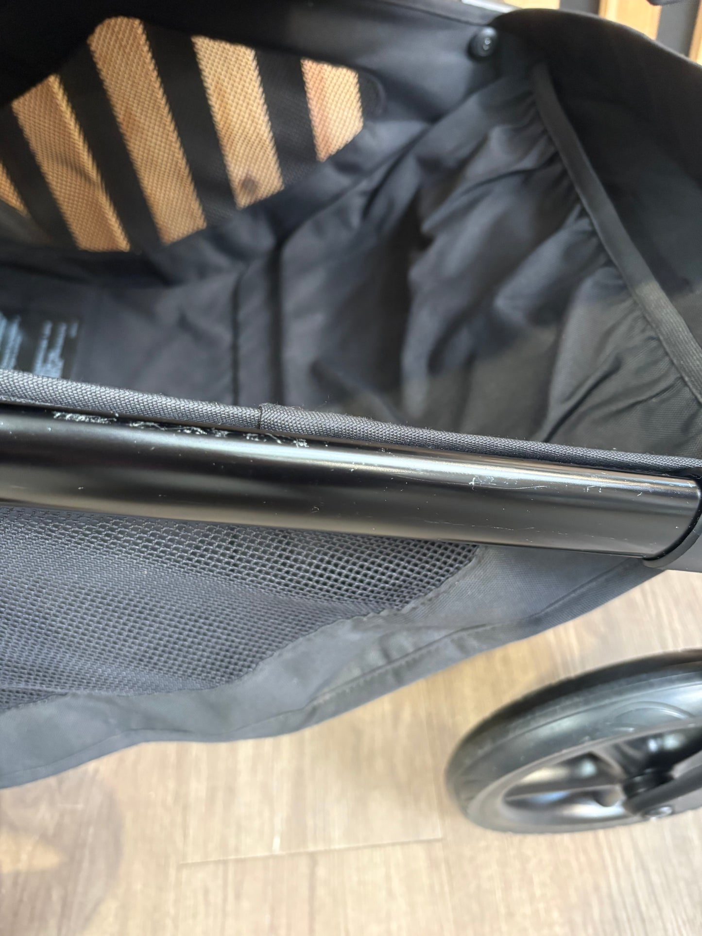 PRE LOVED Bugaboo Fox 5 2-in-1 Travel System - Heritage Black