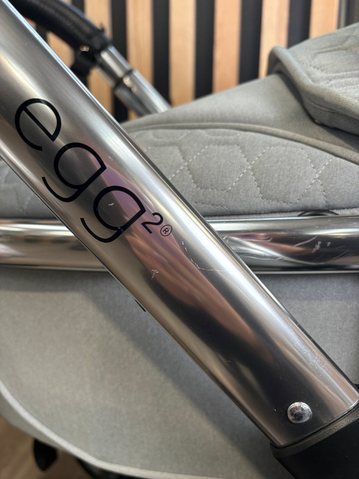 PRE LOVED egg2 Travel System - Monument Grey