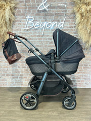 PRE LOVED Silver Cross
Pioneer Travel System Special Edition Henley