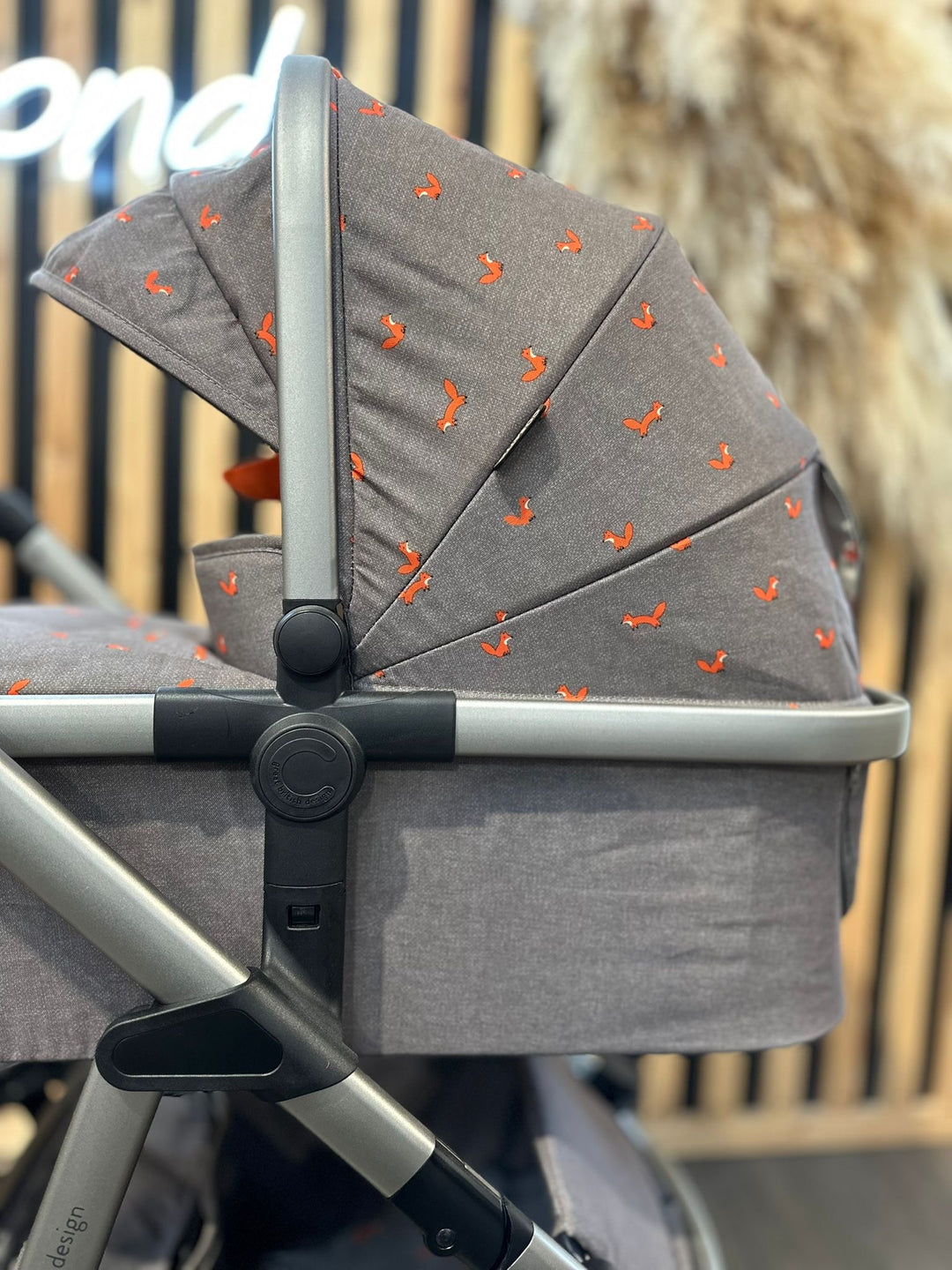 EX DISPLAY Cosatto Wow 3 Rotate Bundle - Foxling