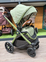 EX DISPLAY Cosatto Giggle 4 2-in-1 Travel System - Hoglet