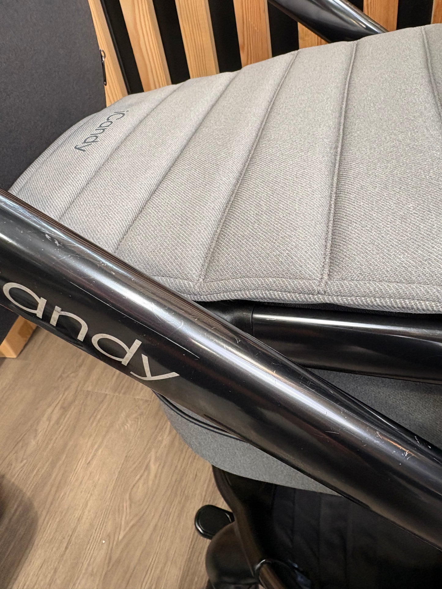 PRE LOVED iCandy Peach 7 Travel System - Phantom/Truffle