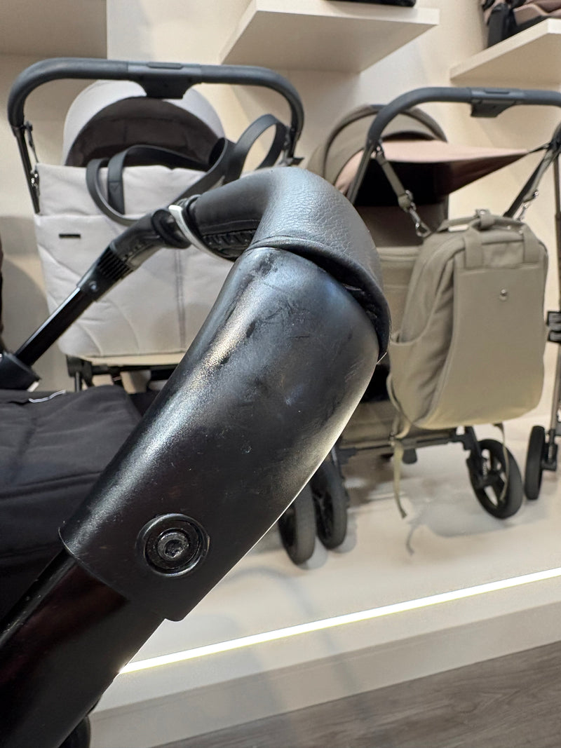 PRE LOVED Bugaboo Donkey3 Duo Bundle - Midnight Black