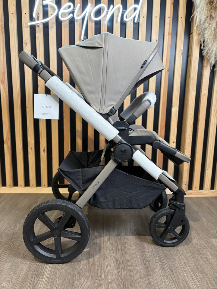 EX DISPLAY Venicci Upline2 Pushchair + Carrycot - Taupe